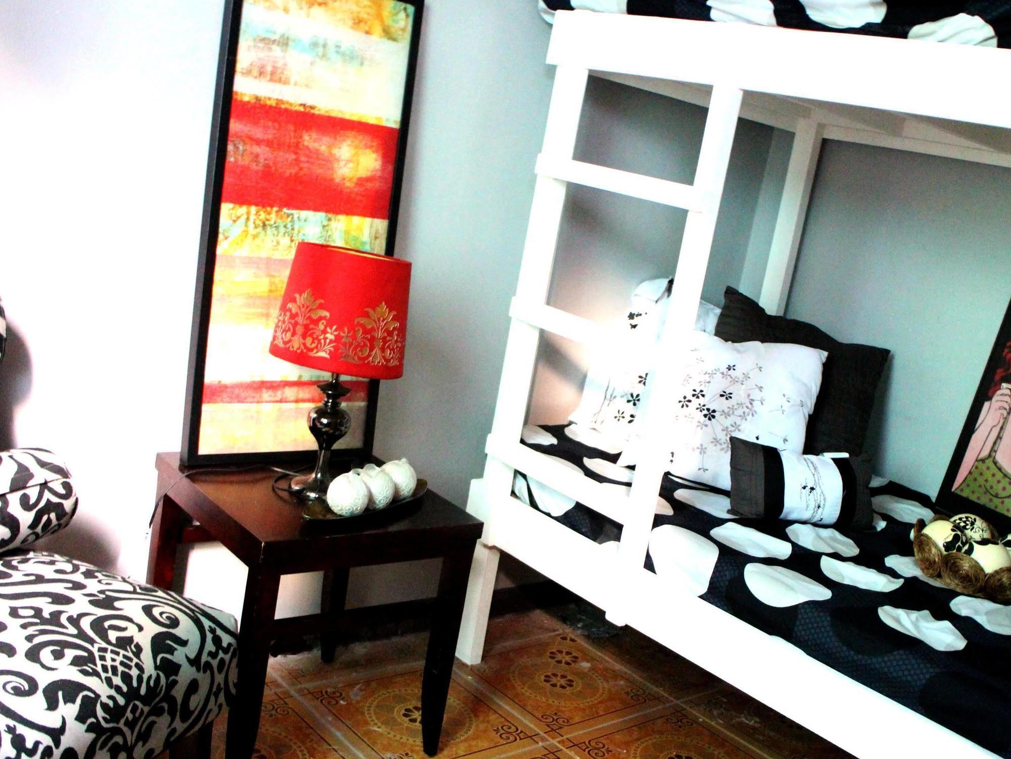 Urban Hostel Pasig City Экстерьер фото